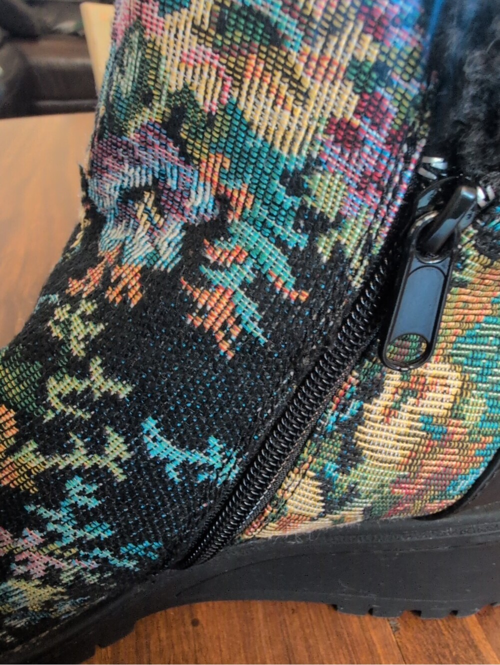 MUK LUKS Norway Womens 9 Black Floral Tapestry Ankle Wedge Booties Side Zip - Picture 7 of 8